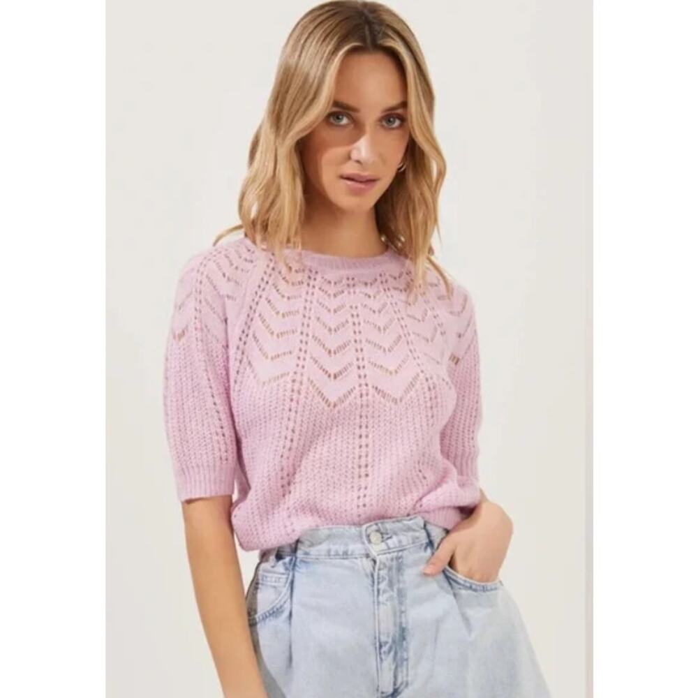 ASTR the Label Short Sleeve‎ Pointelle Sweater in Lilac Size XL